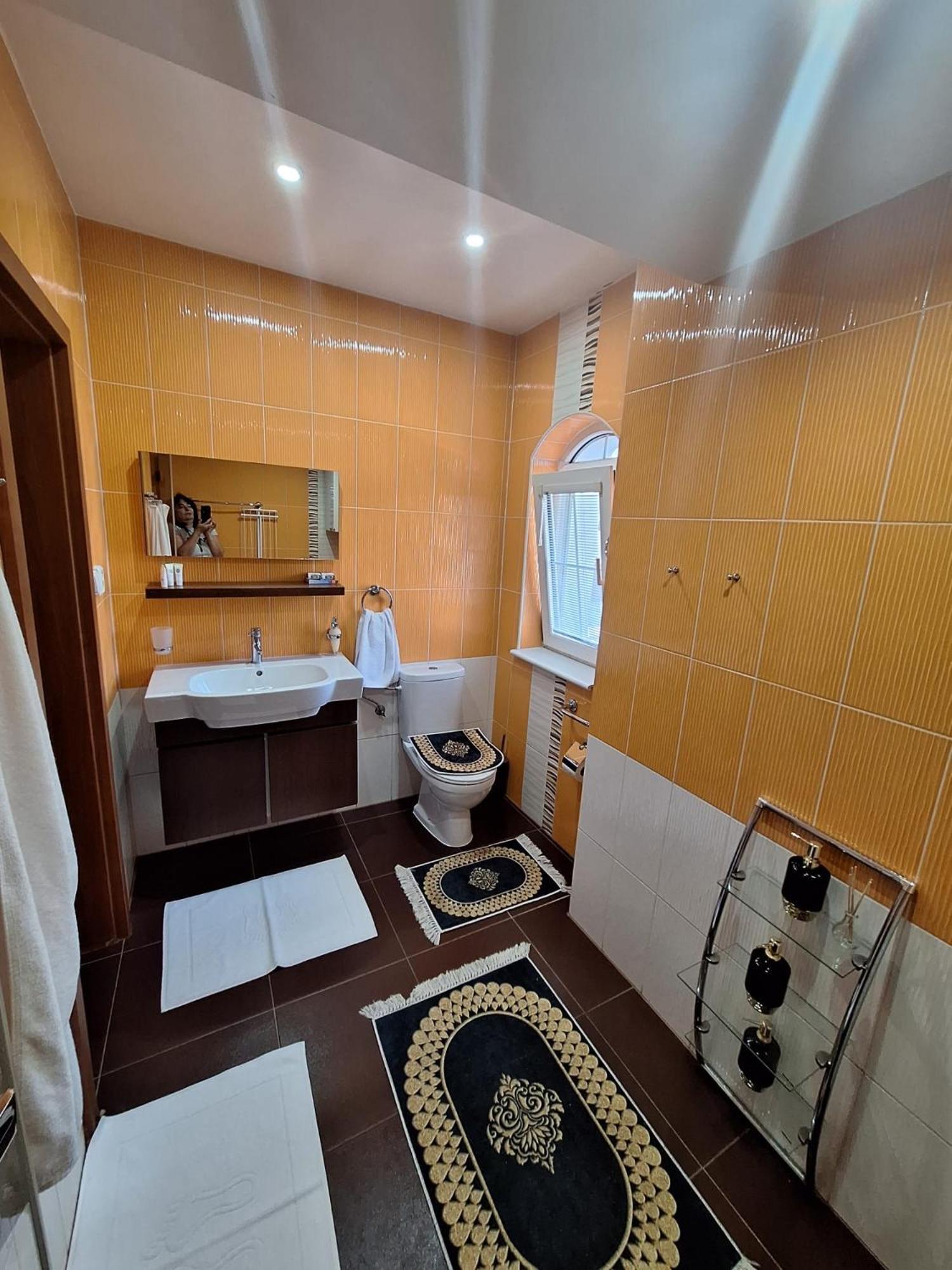 Meduza Wellness Spa S Ubytovanim هلوهوفيتس المظهر الخارجي الصورة